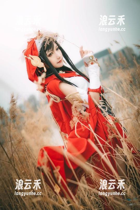 许多鱼鱼鱼的女王作品，精致到让人昏了头。