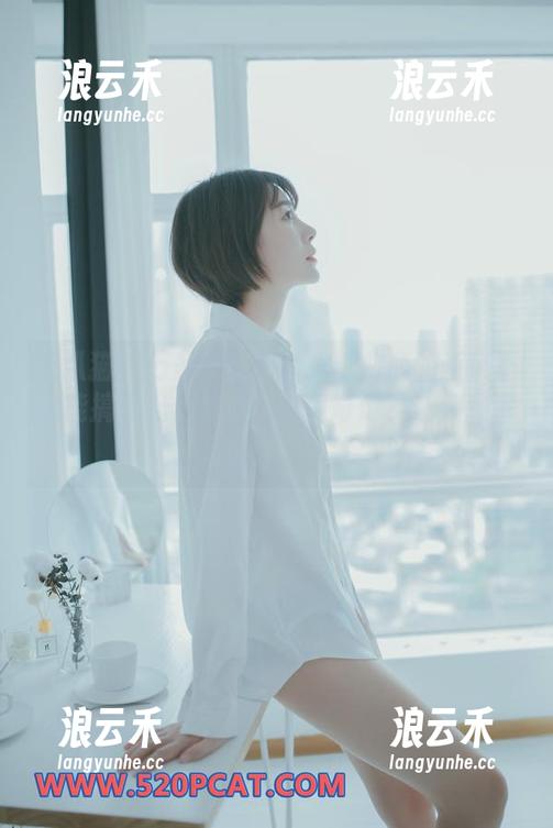 轰趴猫 - 万圣节搭配合集：曲曲的画风不太能搞得懂，是清新还是奇幻？让人想深入探讨一下。