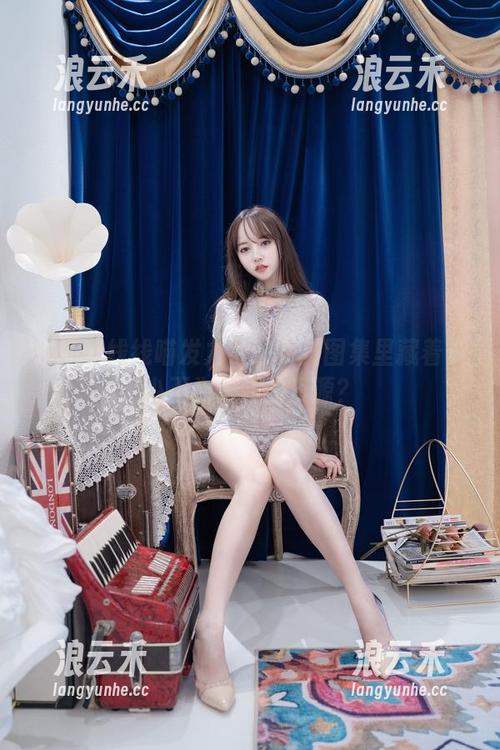 过期米线线喵发力了：女孩图集里藏着多少不为人知的资源？