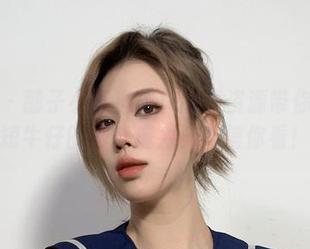 微密圈 – 醇子小姨出击！高清资源带你领略超短牛仔的神奇魔力，不信你看！