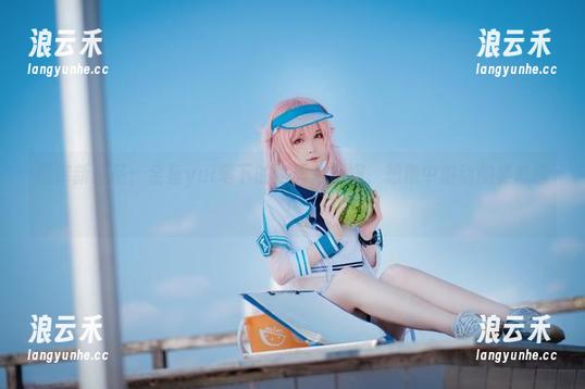 图库新藏品：金鱼yui笔下的洛天依花嫁，想象中游动的姿态啊！