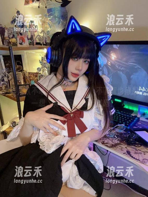 阿九从不咕咕 阿九从不咕咕的短裤图集,不下载也得想一想,真香定律你听过吗?