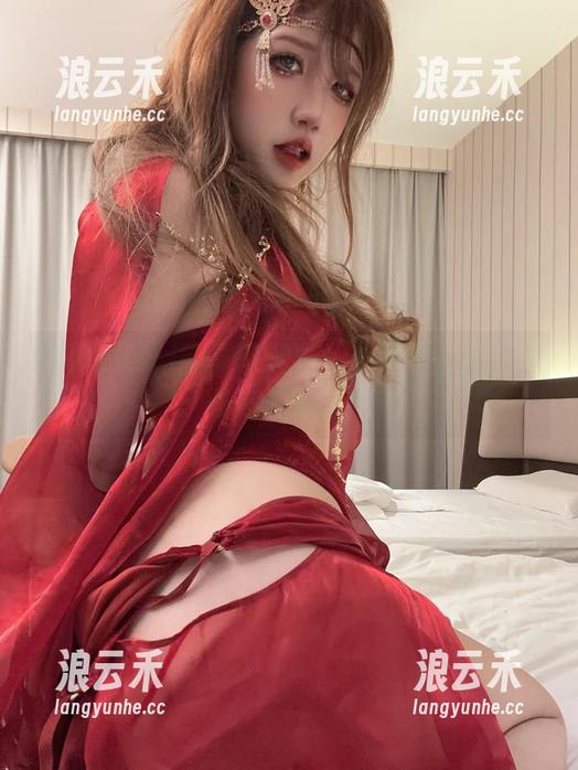 阿薰kaOri的夏季写生：这里有张图片在等你来冲浪！