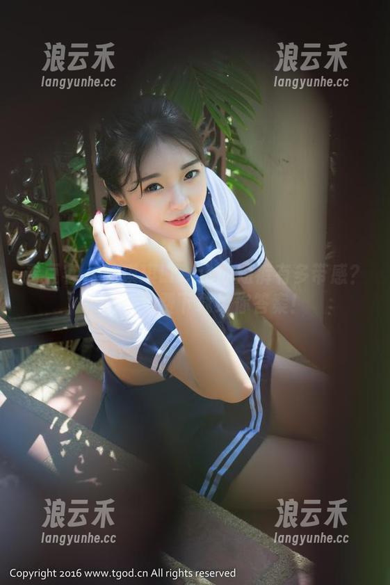青豆客 - 萌琪琪Lrene的短裤有多带感？来吧，免费下载给你答案！